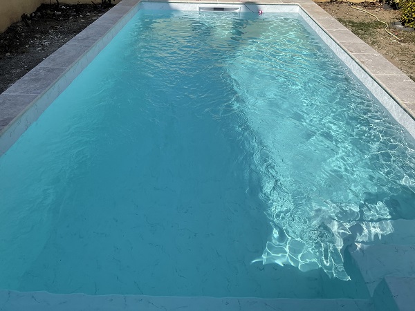 pisciniste-renovation de piscine-construction de piscine-spa-equipements de piscine-amenagement de piscines-piscinier